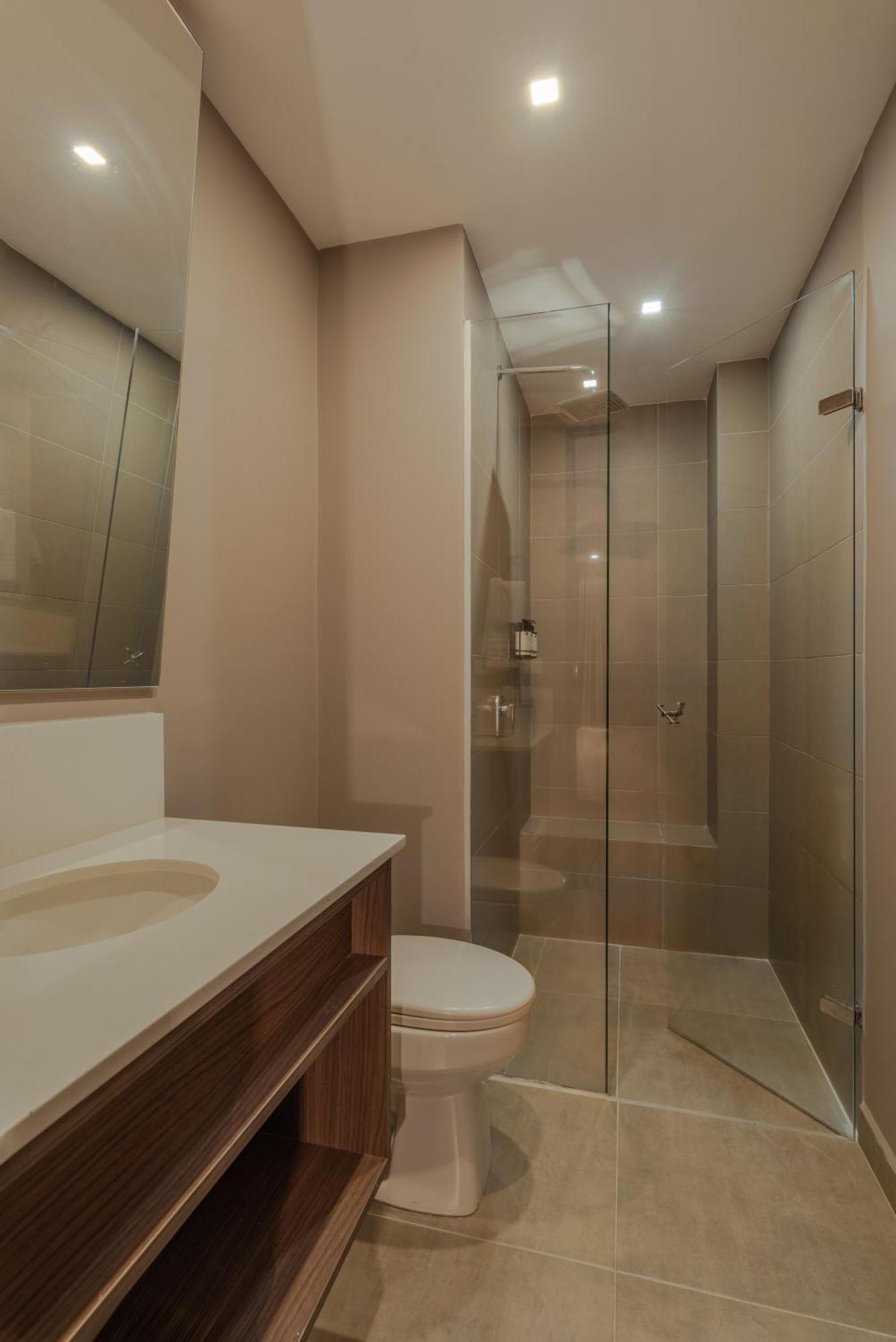 Sites Hotel Medellín Exterior foto A shower enclosure